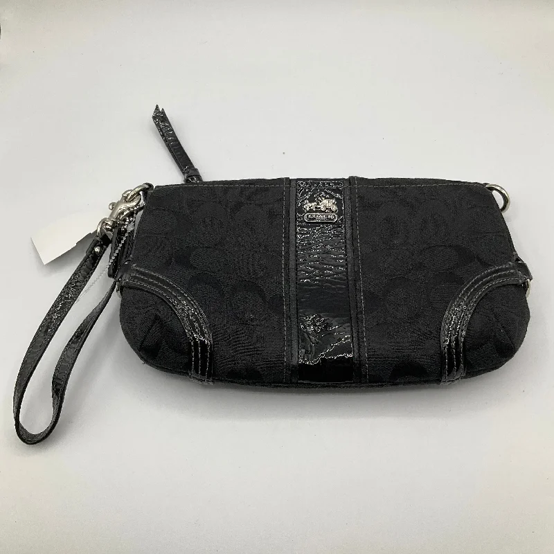 Wristlet Designer Coach, Size Small