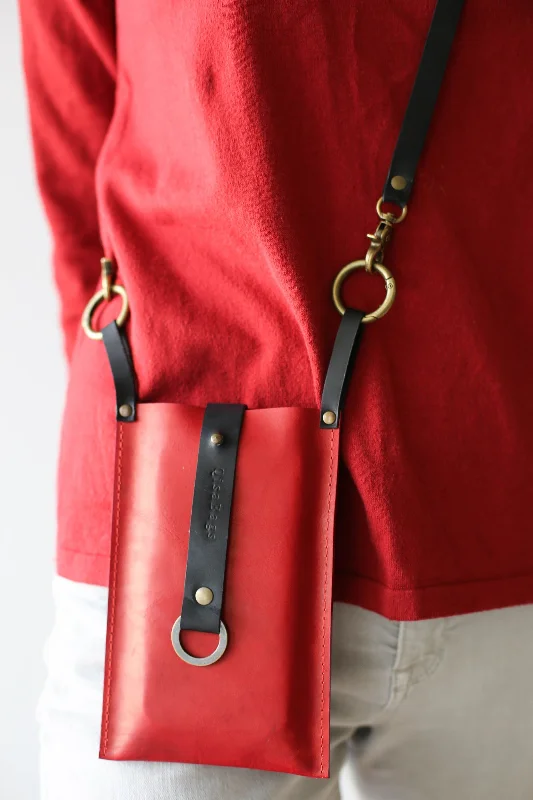 Leather Strap / no extra compartments / Red