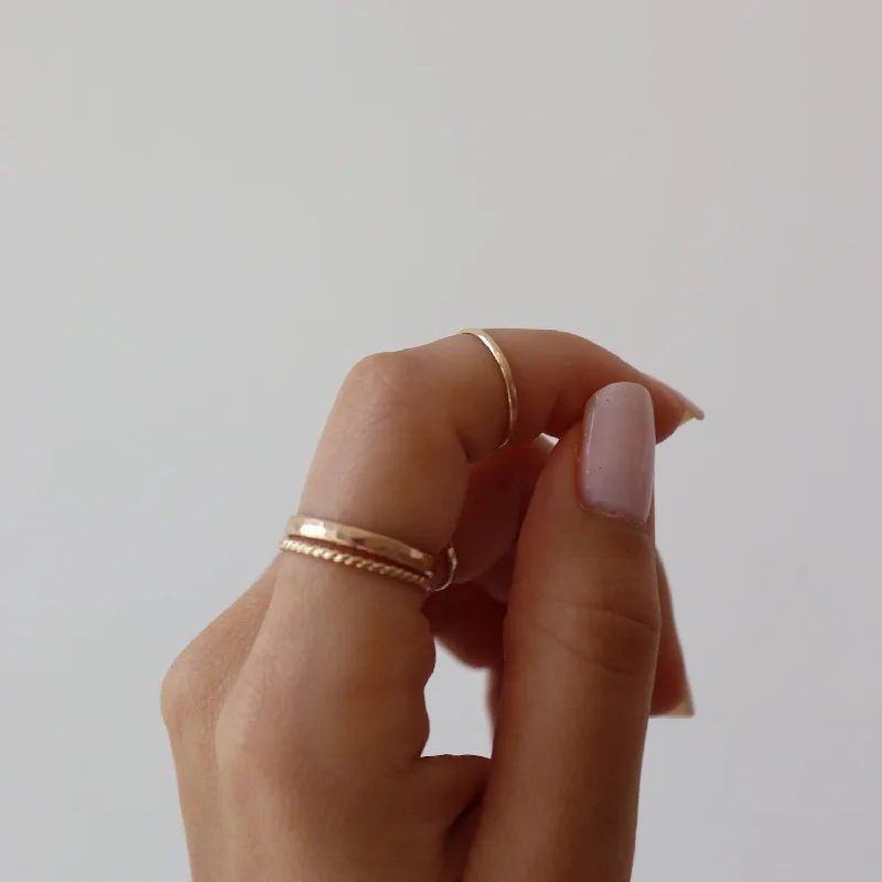 Minimal Midi Ring