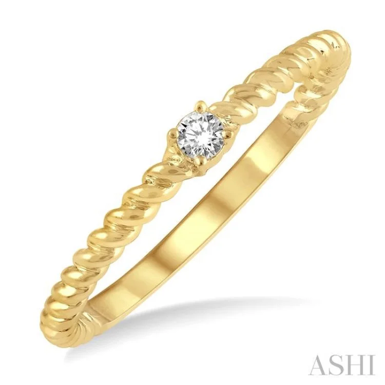 1/20 Ctw Rope Shank Round Cut Diamond Petite Promise Ring in 10K Yellow Gold