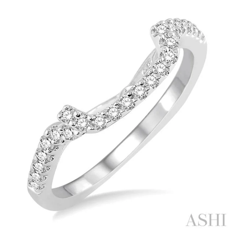 1/4 Ctw Round Cut Diamond Matching Wedding Band in 14K White Gold