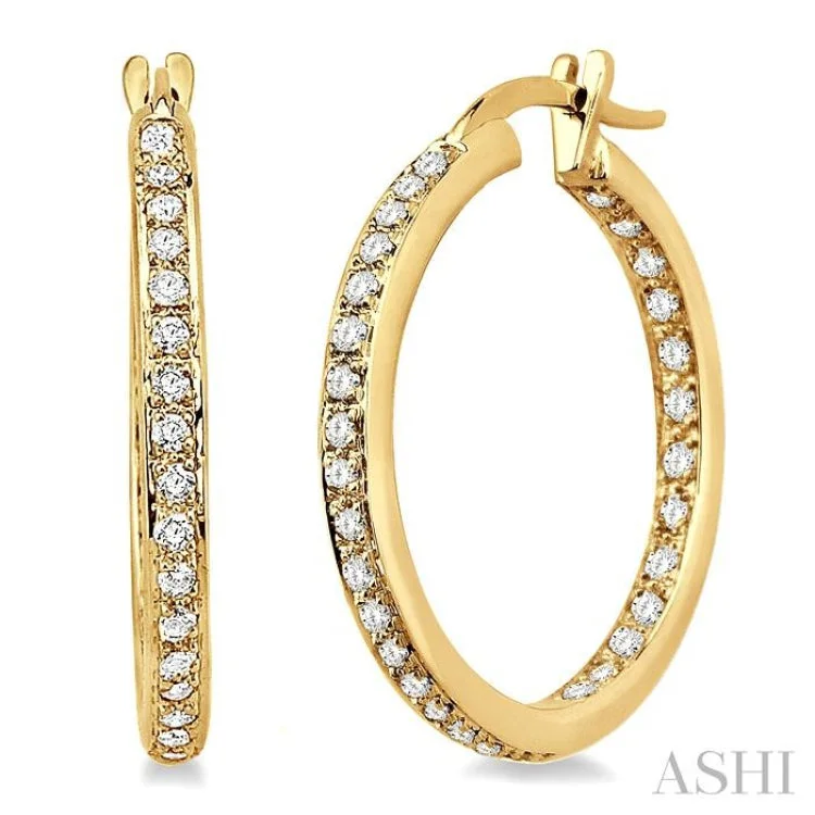 1/2 Ctw Round Cut Diamond Hoop Earrings in 14K Yellow Gold